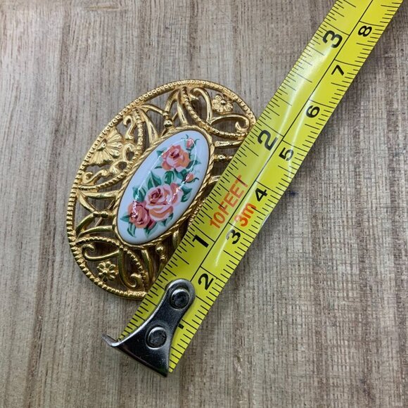 Avon Vintage Rose Floral Cameo Gold Tone Open Work Oval Brooch Pin - Picture 7 of 8